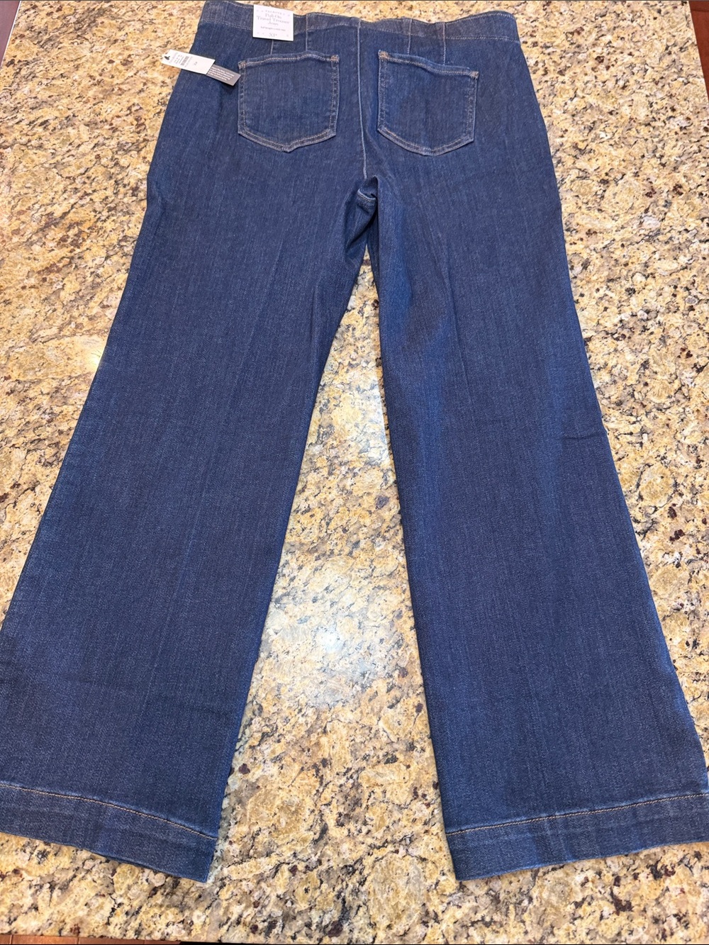 Women’s Dark Blue Wide-Leg Jeans